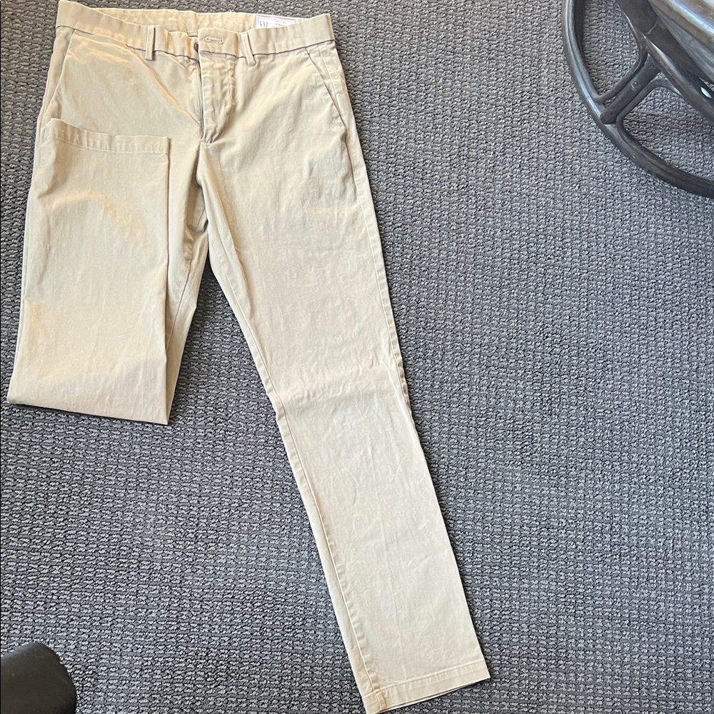 GAP Men's Khaki Chinos